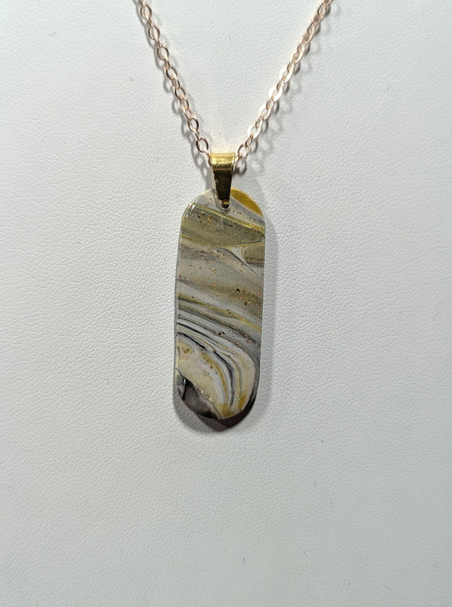 Pendentif long marbré réversible