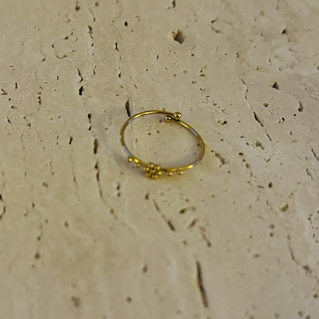 Ring bloemetje goud