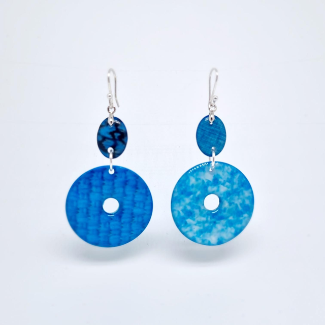 Boucles d&#039;oreilles bleu double créoles