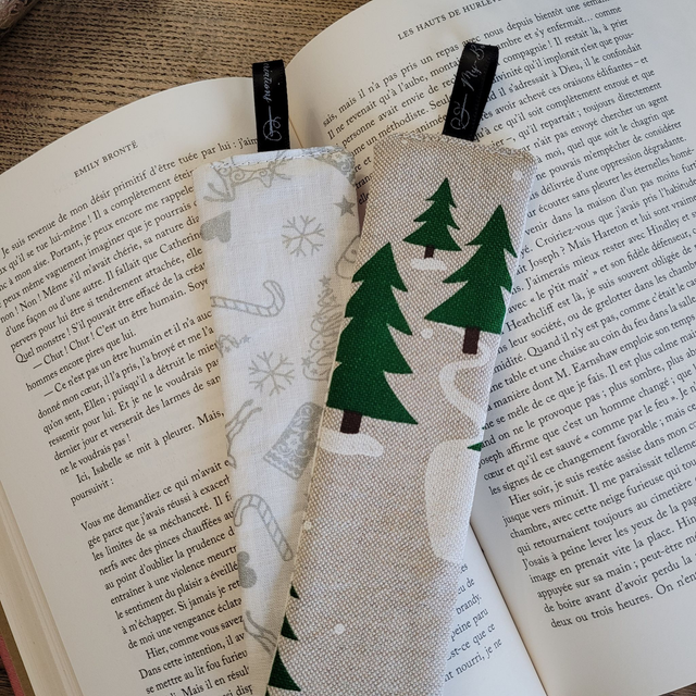 Marque-page 016 : Sapins/étoiles argentées
