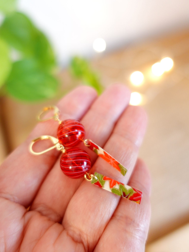 Carillon japonais / Clochette à vent / Fūrin / INOX doré / Boucles d'oreilles papier japonais WASHI / Bijou japonais / Rouge, Or /