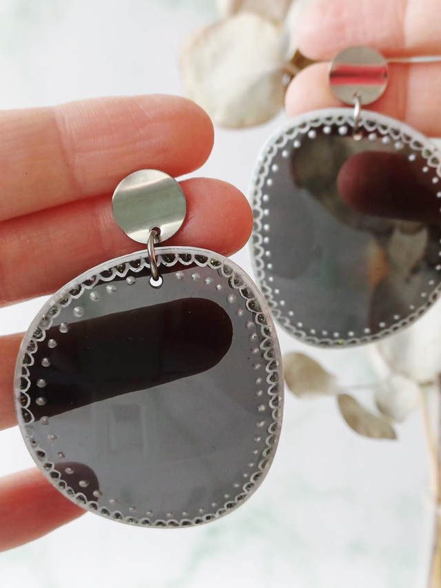 " Blanche " Boucles d'oreilles verres de lunettes 