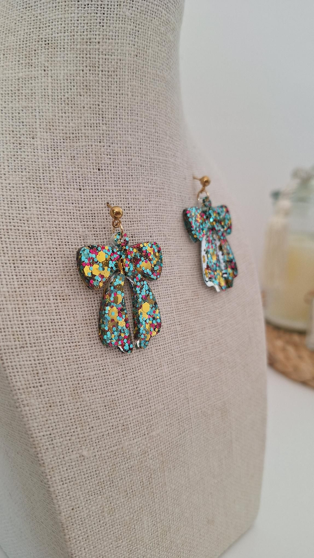Boucles oreilles nœuds paillettes turquoises roses dorées 
