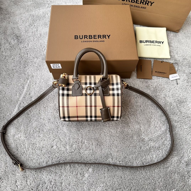 Mini Sac bowling check Baby BURBERRY