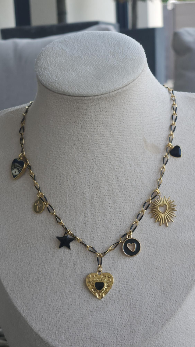 Collier charms 