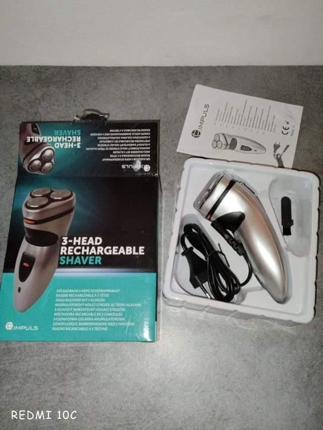 Rasoir électrique 3 têtes