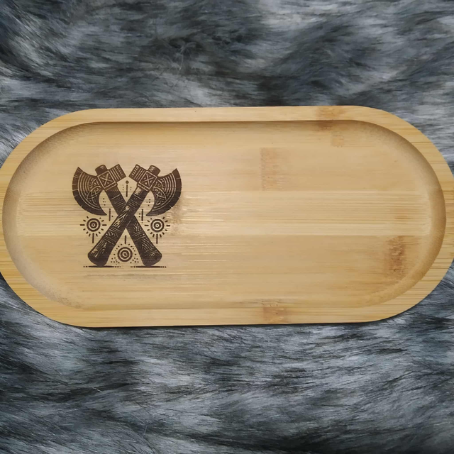 Petit plateau bambou Haches viking