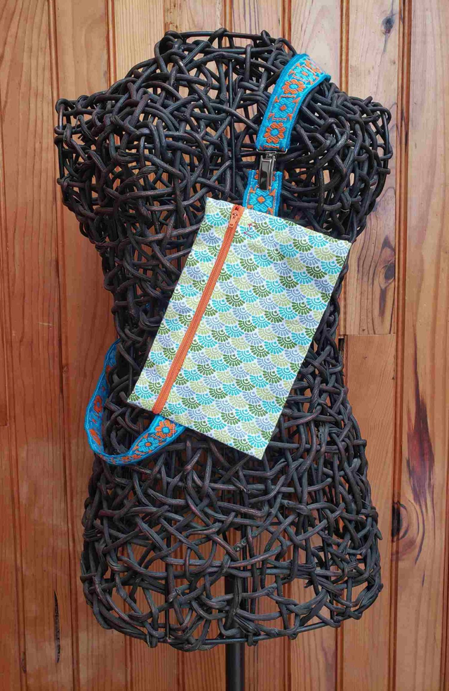 Sac "banane" invisible