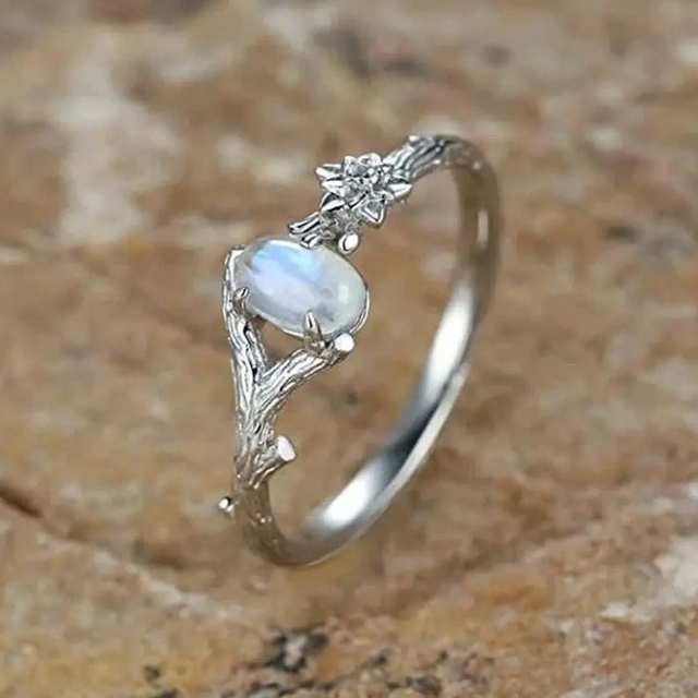 Bague de protection curative en pierre de lune naturelle
