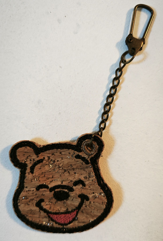 Porte clé brodé Winnie