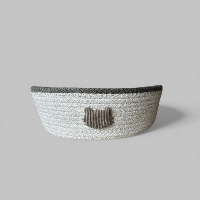 Panier rond blanc argenté ou blanc doré avec un chat et simple bordure - Cadeau idéal pour baby shower !