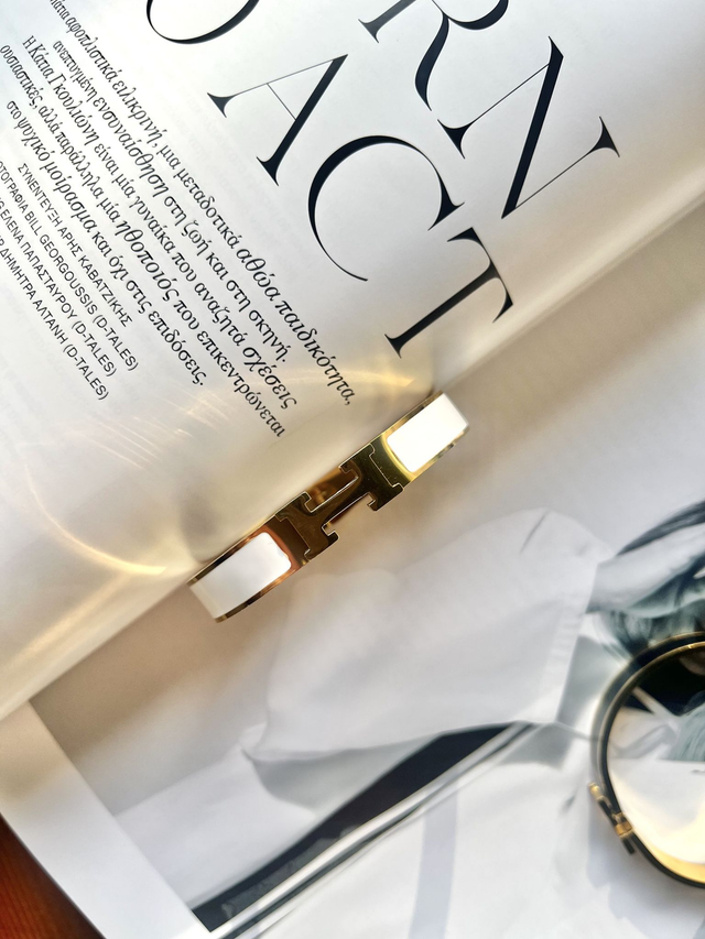 Χειροπέδα Η Σε Χρυσό Και Άσπρο Χρώμα