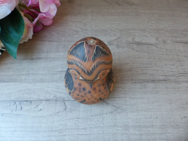 Ancienne Calebasse Courge péruvienne chouette hibou finement gravé collection artisanat vintage