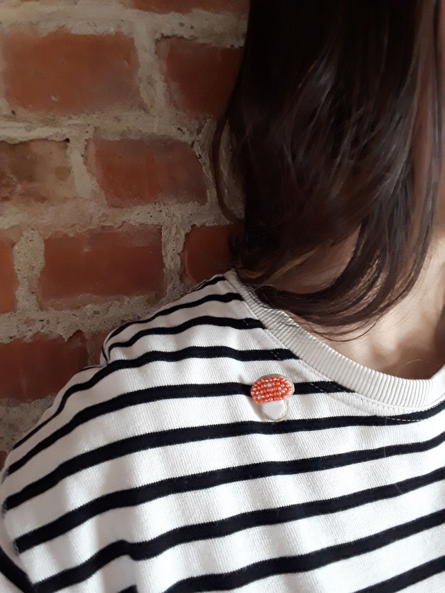 Mini Champi – Broche brodée