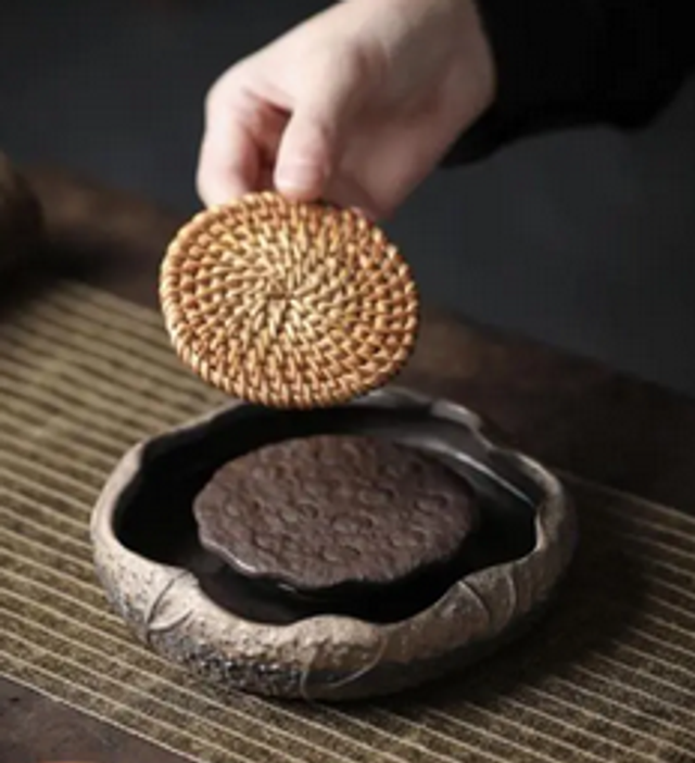 Vintage Lotus Coarse Stoneware Teapot Rest Tray【复古圆形莲花粗陶壶承】