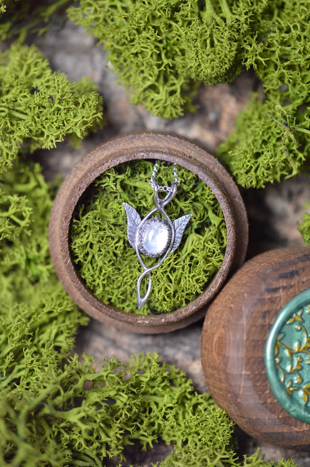 Pendentif Elfique - "Lueur" Pierre de Lune