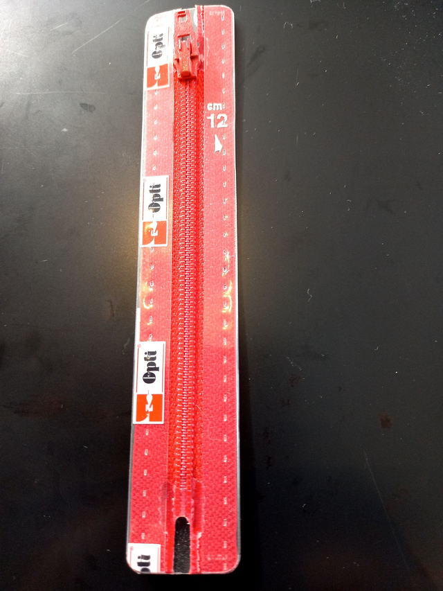 S40 / kleur 722 Opti rits kunststof rood