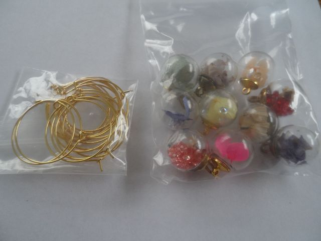 10 Breloques pour Verres à vin Fleurs séchées