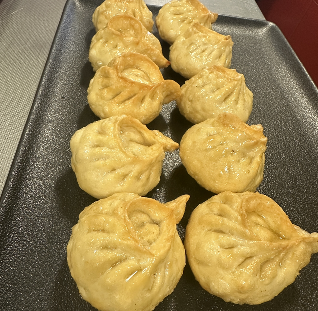 HOT MOMO CRUNCHY POULET 