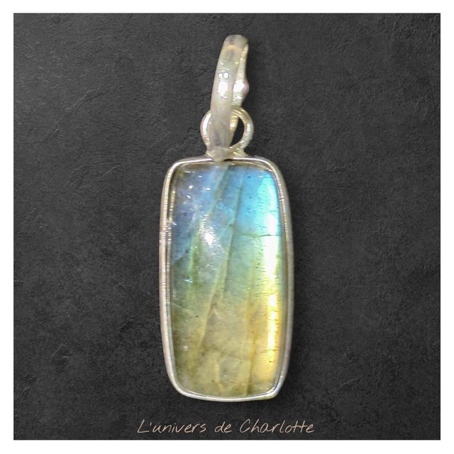 "Labradorite" - Pendentif serti sur cordon - PN-115