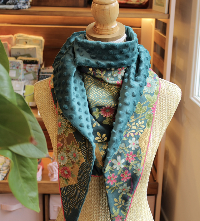 Foulard en coton japonais vert et doré / Le petit atelier de Maya