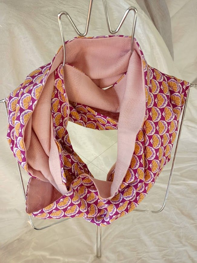 Snood d'été en popeline viscose Ecovero évantail rose/jaune doublé coton rose pâle