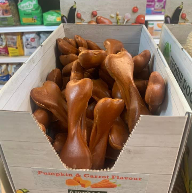 Mak&#039;s Patch Pumpkin &amp; Carrot bones