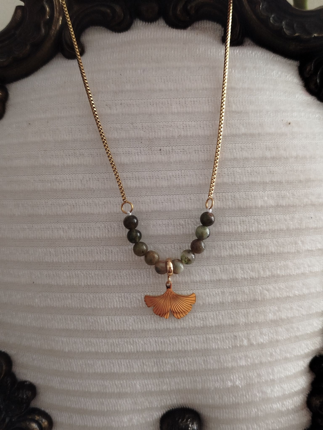 🌿 Collier Ginkgo & Opale Verte 