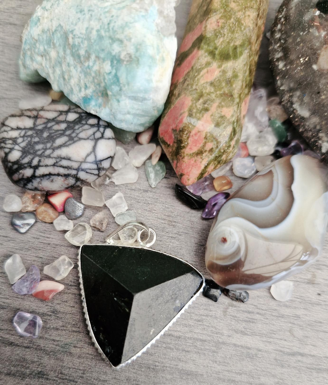 Shungite silver pendant 