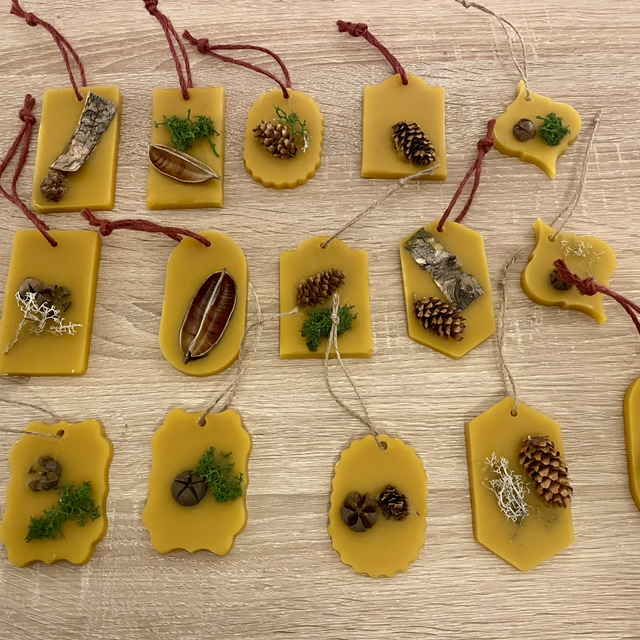 Suspension pour armoires en cire d’abeille