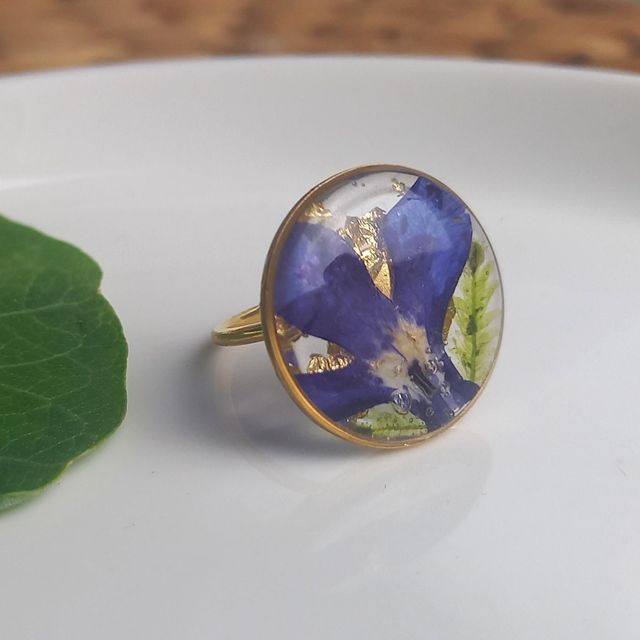 Bague dorée ◦ Fleur de Lobelia