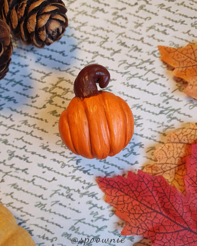 Pins Citrouille en relief 