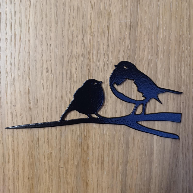 Robin &amp; Chick Tree Spike