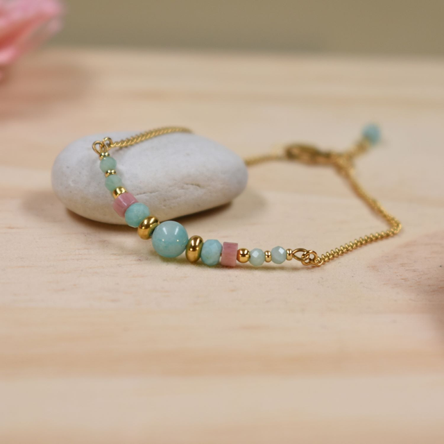 Bracelet fin gourmette et pierres d'amazonite et rhodonite