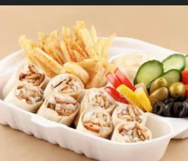  شاورما وجبه عربي  Schawarmateller  