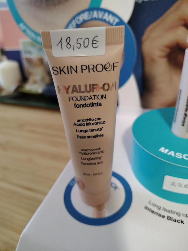 Produit maquillage Hyalur-on fond de teint 