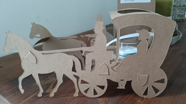 Carozza in carta con lumino led