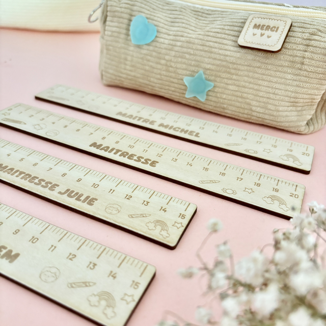 Règle en bois personnalisée 