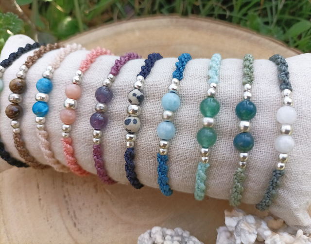 Bracelet fin laiton argenté ~ Pierre naturelle & coloris au choix