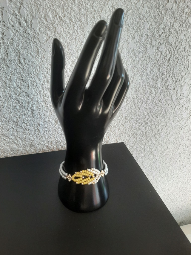 bracelet feuille tissé en perle rocaille argenté , jaune - blanc fermoir OT		