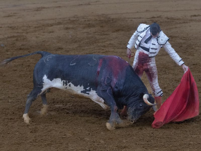 DANIEL LUQUE ENCERRONA IV 