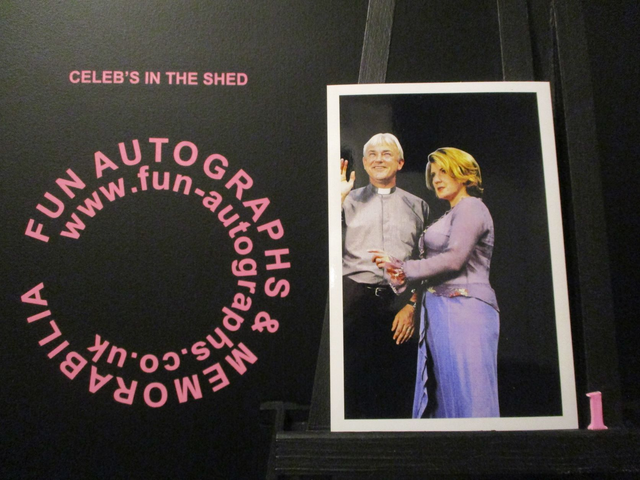 Michael Fenton Stevens Authentic Autographed 6x4 Photograph (1)