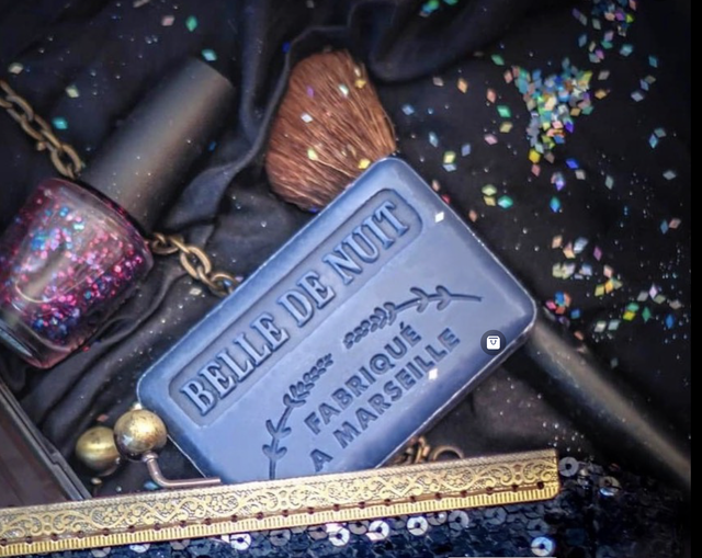 Savonnette Marseillaise Belle de nuit 