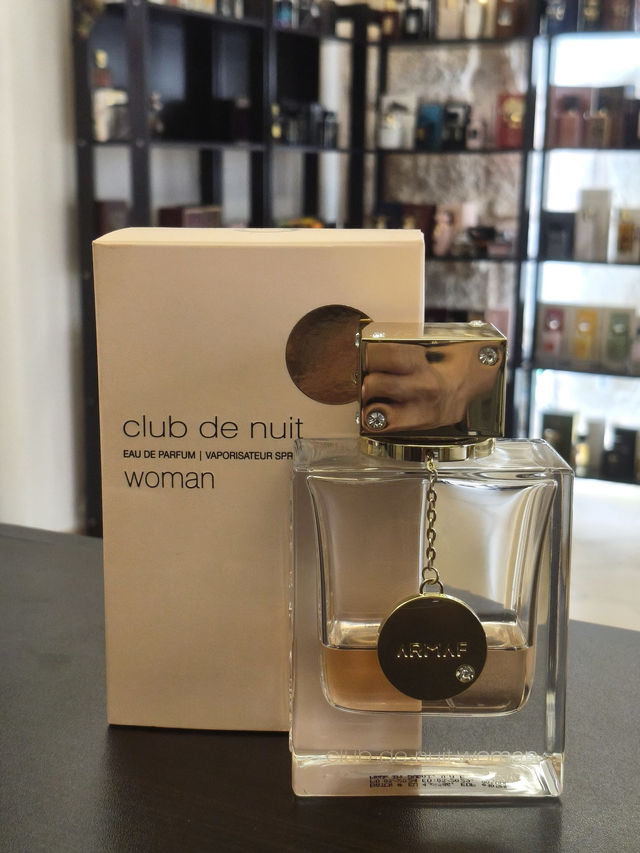 CLUB DE NUIT WOMAN