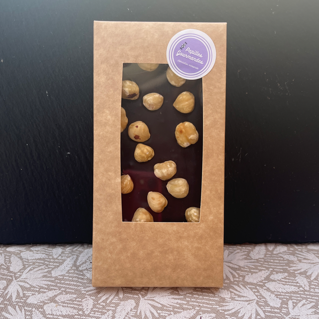 Tablette noir garnis