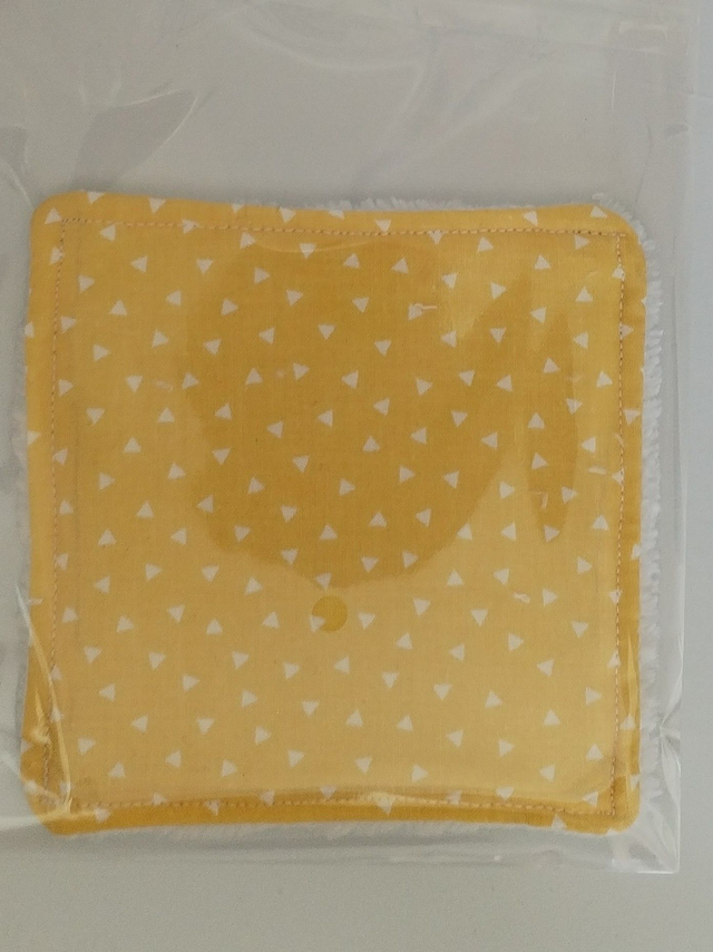 Lingette jaune triangles blancs