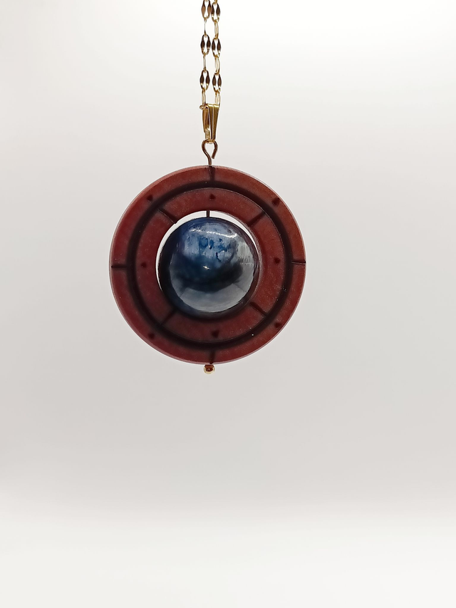 Collier planète Cyanite &amp; bois Ivoire Rose