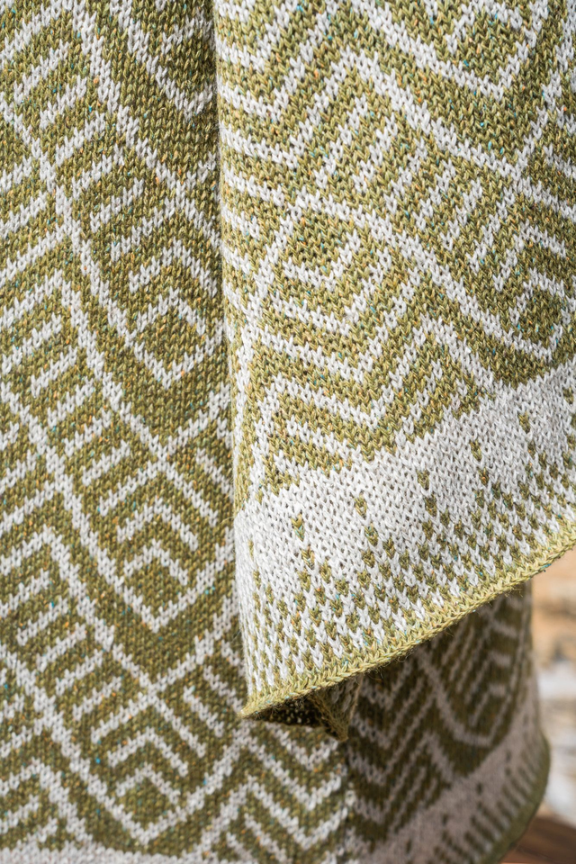 Ripples Tunic Green and Natural. Women's Merino and Silk Top. Boho Knits. Loose fit top.