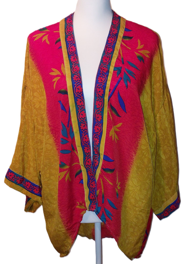 Gilet kimono femme sari vintage recyclé, unique, confectionnée à la main dans les villages indiens, jaune d'or, rouge, bleu
