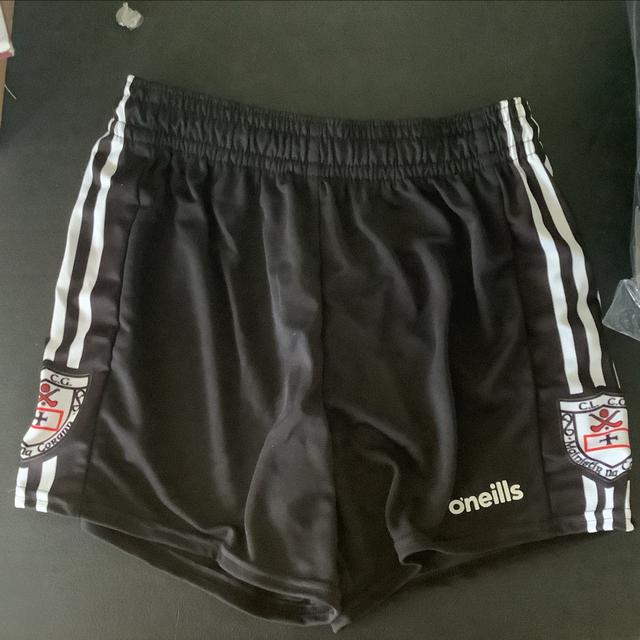 Shorts w/White Stripes